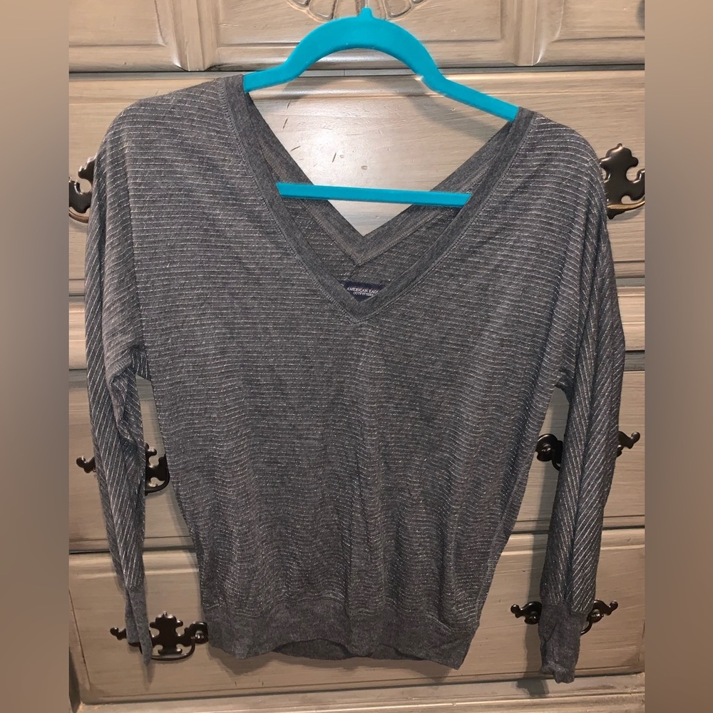 Grey V Neck American Eagle Long Sleeve Shirt Size XS